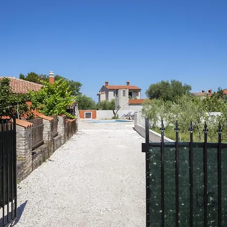 Villa Martha Near Pula